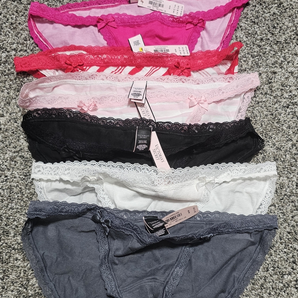 Victoria's Secret string bikini underwear size medium
